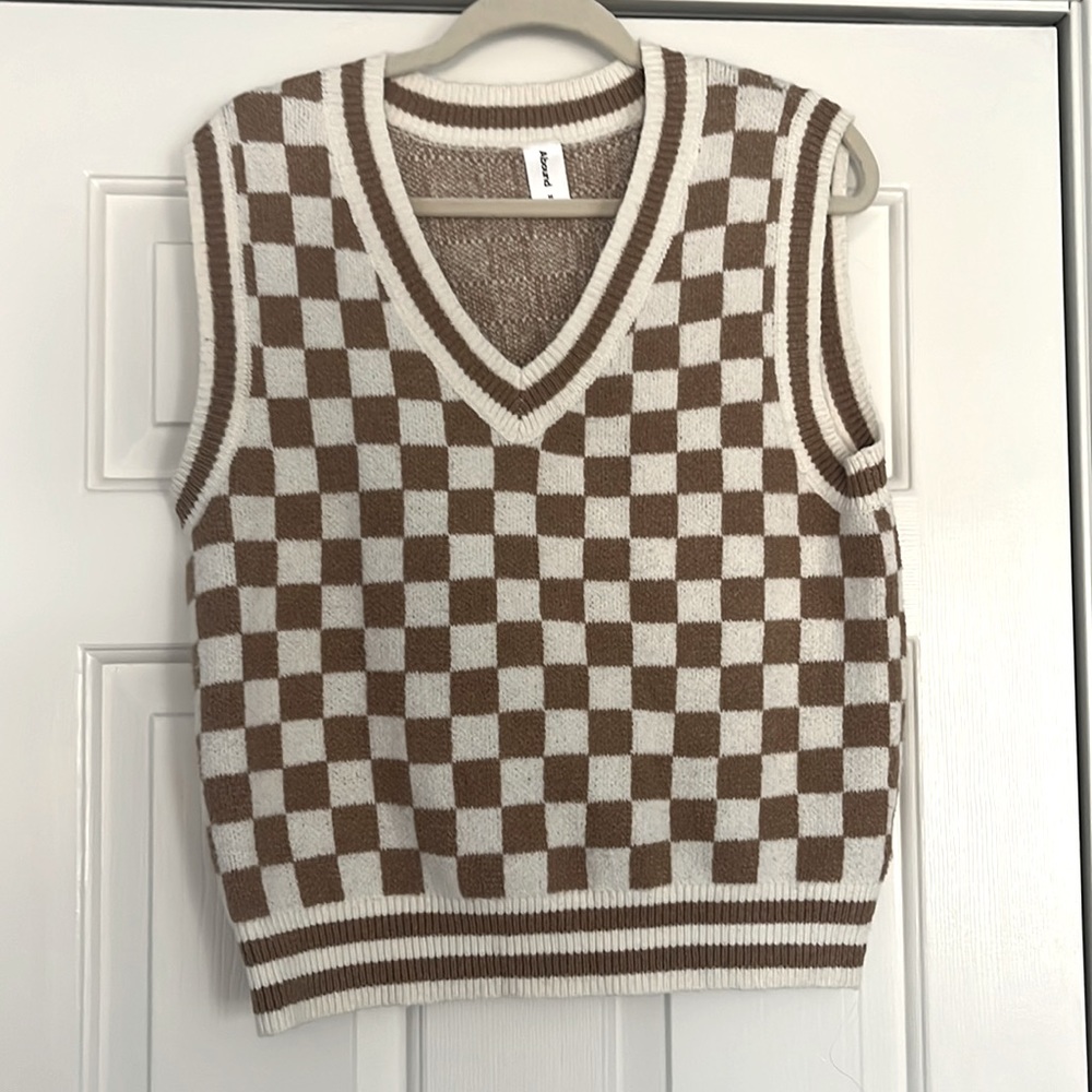 Checkered sweater vest